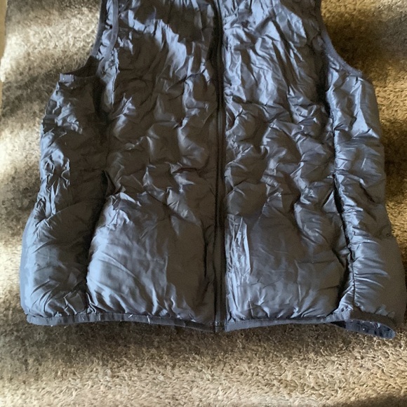 Tangerine puffer vest size Lg - Picture 4 of 4
